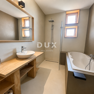 DALMACIJA, VODICE – Privatni mini resort s 4 apartmana i bazenom, 300 m od centra