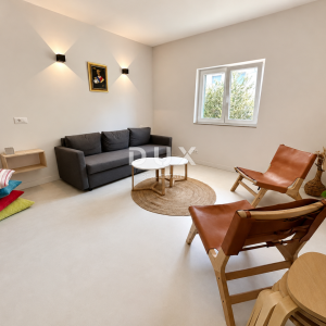 DALMACIJA, VODICE – Privatni mini resort s 4 apartmana i bazenom, 300 m od centra