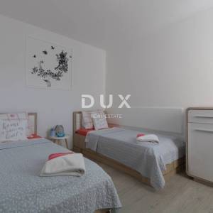 DALMACIJA, VODICE - Villa "Bougainvillea" u srcu grada