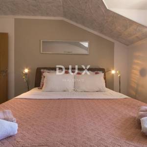 DALMACIJA, VODICE - Villa "Bougainvillea" u srcu grada