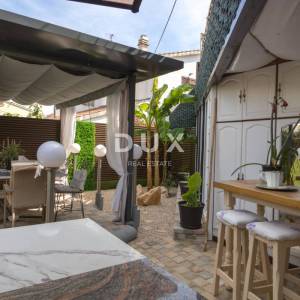 DALMACIJA, VODICE - Villa "Bougainvillea" u srcu grada