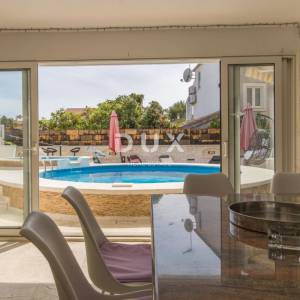 DALMACIJA, VODICE - Villa "Bougainvillea" u srcu grada