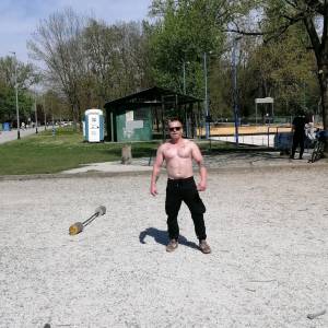 Decko 30 godina Nudi usluge iskljucivo damama