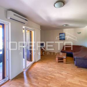 Drage – kuća s 3 stana, 500 m od mora i plaže