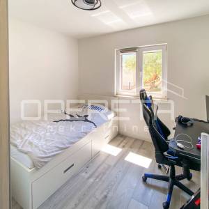 Drage – kuća s 3 stana, 500 m od mora i plaže