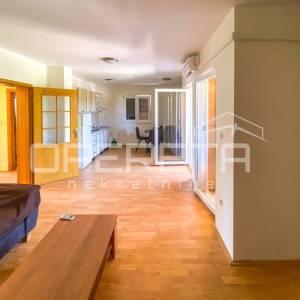 Drage – kuća s 3 stana, 500 m od mora i plaže