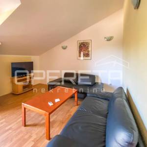 Drage – kuća s 3 stana, 500 m od mora i plaže