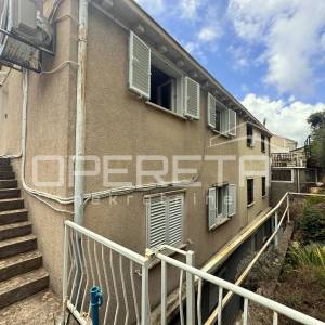 Dubrovnik: kuća s pogledom na more i parcelom od 2.042 m2