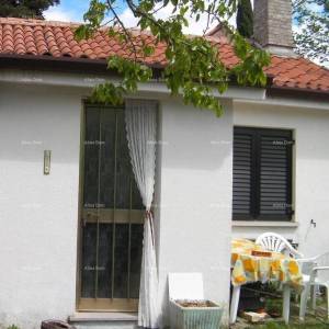 Duplex kuća u blizini Oprtlja, s dvorištem i pogledom na prirodu