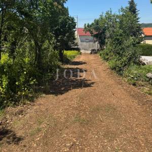 Dva građevinska zemljišta,Hreljin