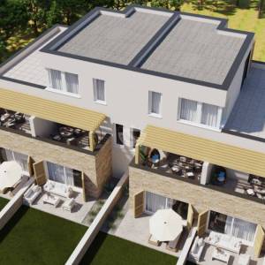 DVOETAŽNI STAN S VRTOM, 200 M OD MORA, PRIVLAKA - ZADAR