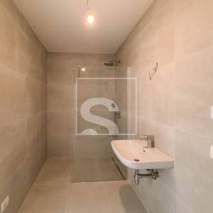 Dvojna duplex vila u okolici Savudrije s 3 spavaće i bazenom