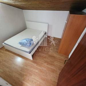 Dvojna kuća s 2 apartmana u Vrsima – 250 m od mora