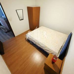 Dvojna kuća s 2 apartmana u Vrsima – 250 m od mora