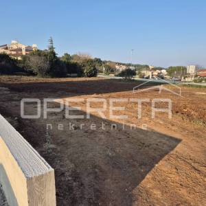 EKSKLUZIVNO! Građevinsko zemljište s pogledom na more – Premantura, 1.001 m²