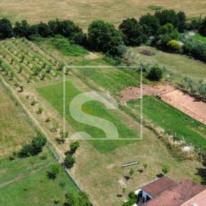 Građevinsko zemljište 2050m2, Loborika, 75x27m2