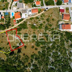 Građevinsko zemljište 500 m do mora, Marina, Trogir
