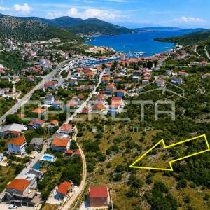 Građevinsko zemljište 500 m do mora, Marina, Trogir