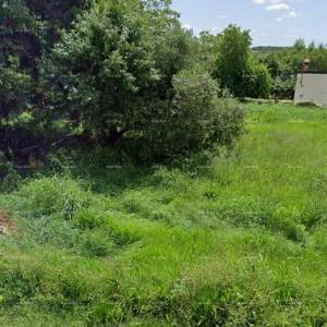 Građevinsko zemljište 600 m² u okolici Brtonigle – idealno za obiteljsku kuću ili kuću za odmor