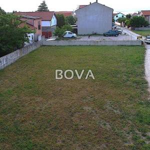 Građevinsko zemljište 940 m2 – Vrsi *Odlična lokacija* (ID-2602/A)