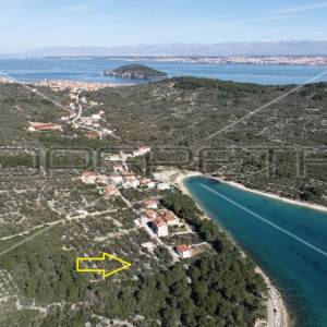 Građevinsko zemljište, pogled na more, 70m do mora,1343 m2,Kali,Ugljan
