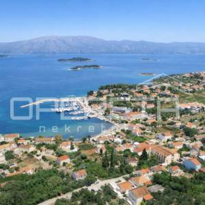 Građevinsko zemljište s pogledom na more - Lumbarda, 596 m2