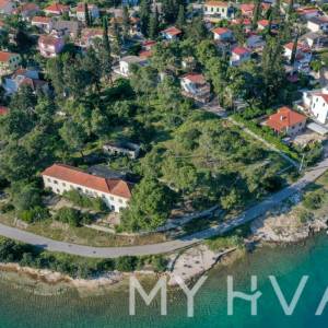 Hotel prvi red do mora