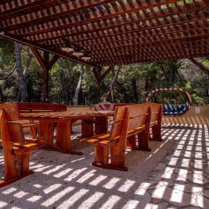 Hrvatska, Zadar, Vir - luksuzna vila s 3 apartmana i garažom, velikim parkingom i dvorištem,  191.32 m2, 30 m do plaže