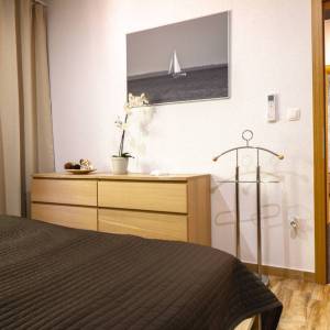 Hrvatska, Zadar, Vir - luksuzna vila s 3 apartmana i garažom, velikim parkingom i dvorištem,  191.32 m2, 30 m do plaže
