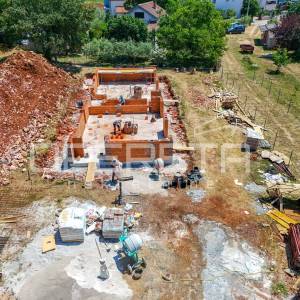 
Iatra, Poreč okolica – moderna dvojna kuće s bazenom i pogledom na more


