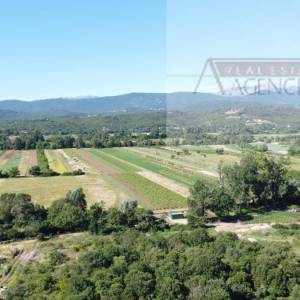 Imotski građevinsko zemljište 7803 m2 Glavina Donja