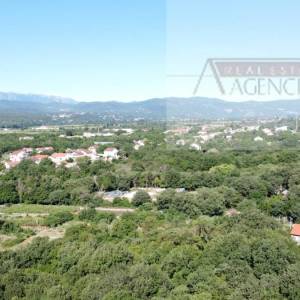 Imotski građevinsko zemljište 7803 m2 Glavina Donja