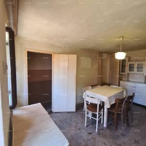 Istarska kamena kuća za renovaciju. Općina Lovrećica.