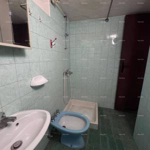 Istarska kamena kuća za renovaciju. Općina Lovrećica.