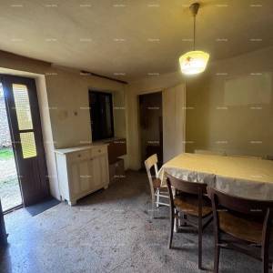 Istarska kamena kuća za renovaciju. Općina Lovrećica.