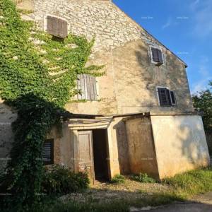 Istarska kamena kuća za renovaciju. Općina Lovrećica.
