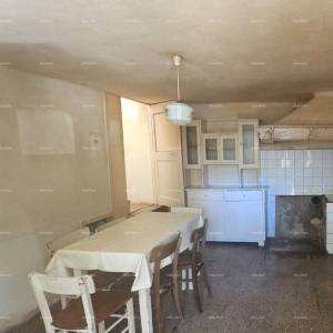 Istarska kamena kuća za renovaciju. Općina Lovrećica.
