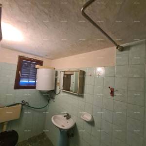 Istarska kamena kuća za renovaciju. Općina Lovrećica.