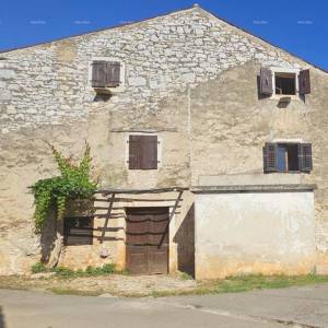 Istarska kamena kuća za renovaciju. Općina Lovrećica.