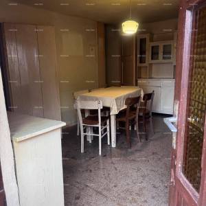Istarska kamena kuća za renovaciju. Općina Lovrećica.