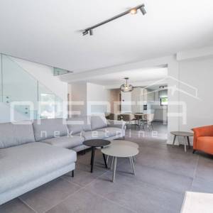 Istra, Bale okolica- Moderna dvojna kuća s bazenom i prekrasnim pogledom na more