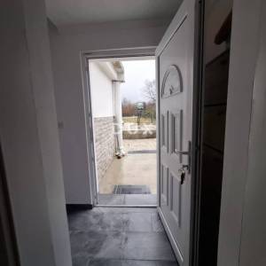ISTRA, BALE - Prizemnica s velikim dvorištem