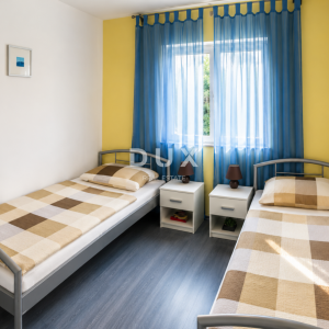 ISTRA, BARBAN, OKOLICA - Samostojeća kuća s bazenom i pogledom na more