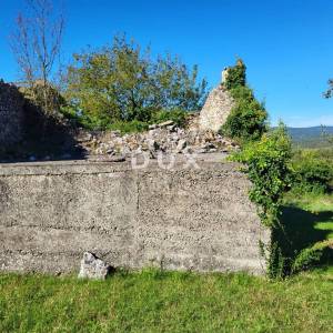 ISTRA, BOLJUN - Kamena starina na mirnoj lokaciji