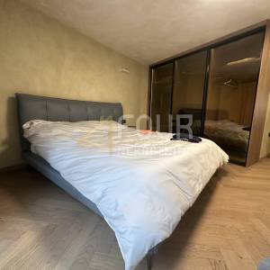 Istra, Buje, Kaštel - okolica, kamena vila s bazenom