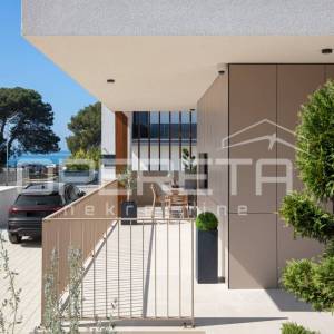 Istra, Fažana – samostojeća vila s bazenom, 50 m od plaže, 4 spavaće sobe, 322 m