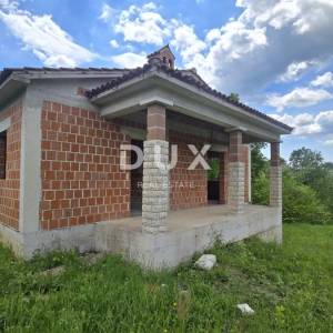 ISTRA, GRAČIŠĆE - Ekskluzivna privatnost, mir i otvoreni pogled – kuća s velikom okućnicom