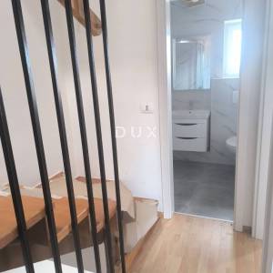 ISTRA, JURŠIĆI - Kamena kuća u nizu sa bazenom + apartman, KLJUČ U RUKE
