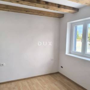 ISTRA, JURŠIĆI - Kamena kuća u nizu sa bazenom + apartman, KLJUČ U RUKE