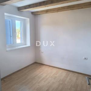 ISTRA, JURŠIĆI - Kamena kuća u nizu sa bazenom + apartman, KLJUČ U RUKE